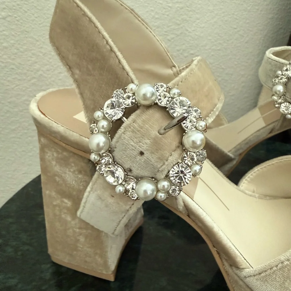 DOLCE VITA | PLATFORM HEEL | COLOR: LIGHT TAN/BEIGE